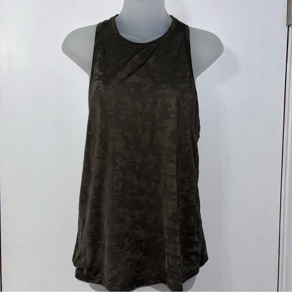 Lululemon Racerback Split Back Tank Top Camo Fatigue Green Size 4